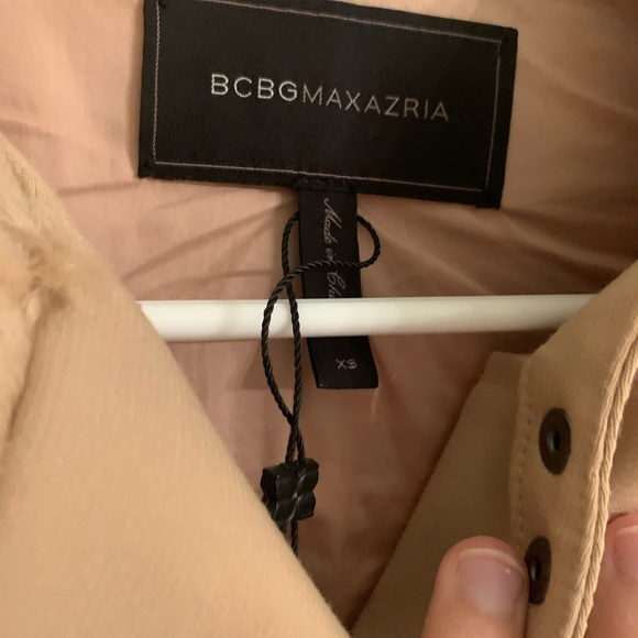 BCBG tan fur jacket - Picture 2 of 4